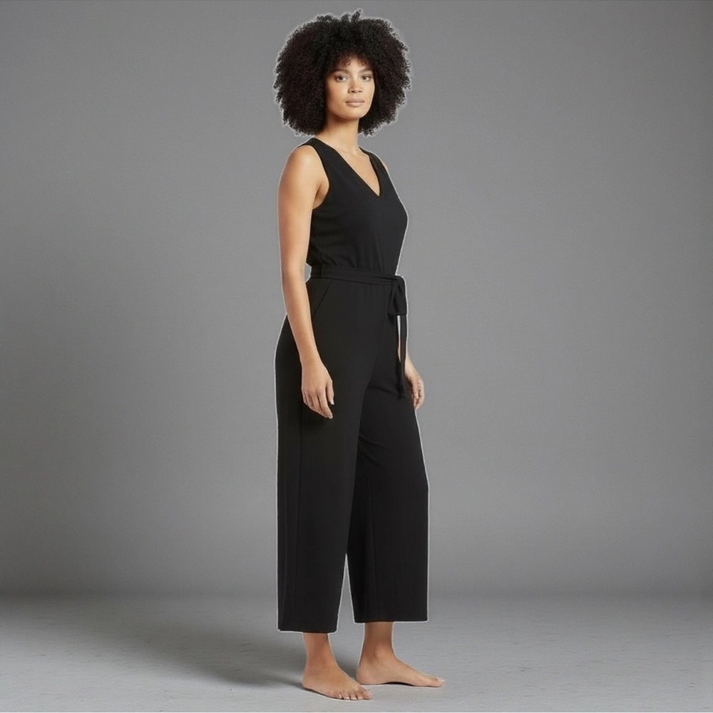 Tommy Hilfiger Black Self Belt Sleeveless Cropped Jumpsuit Size 16